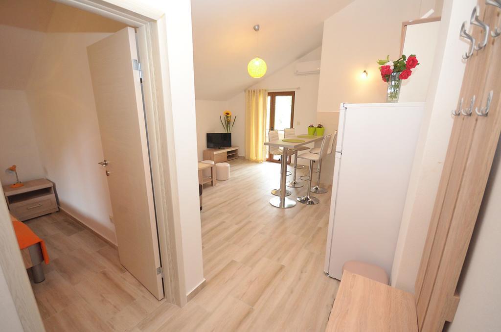 Apartmani Mizdrak Kotor Buitenkant foto