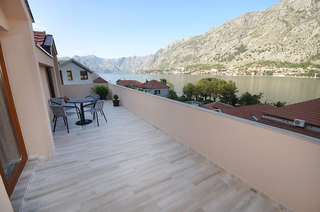 Apartmani Mizdrak Kotor Buitenkant foto