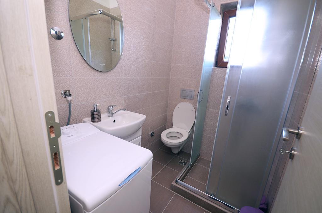 Apartmani Mizdrak Kotor Buitenkant foto