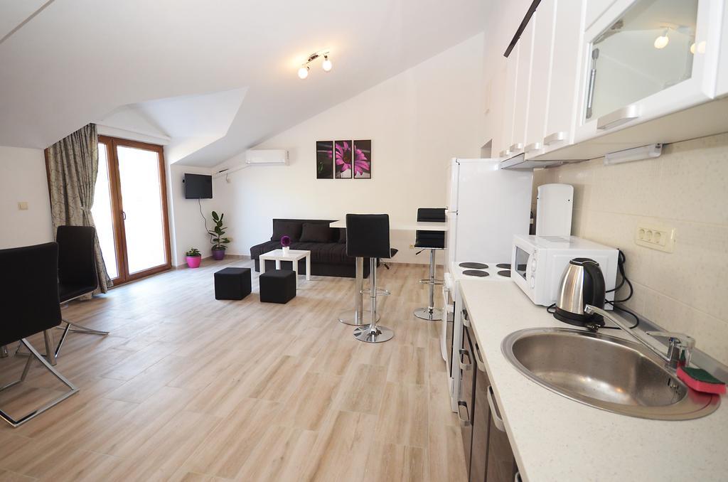 Apartmani Mizdrak Kotor Buitenkant foto