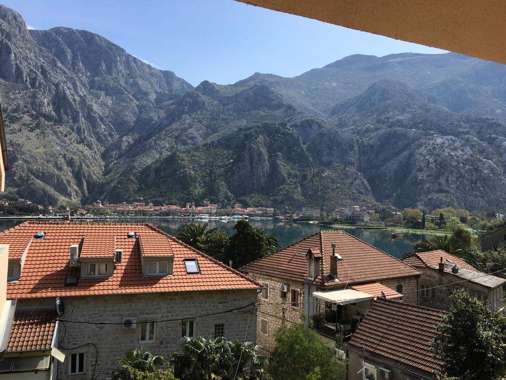 Apartmani Mizdrak Kotor Buitenkant foto